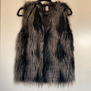 H&M Divided Fur Vest